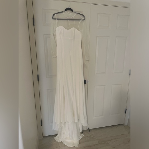 Brand new bridal gown - Picture 8 of 9